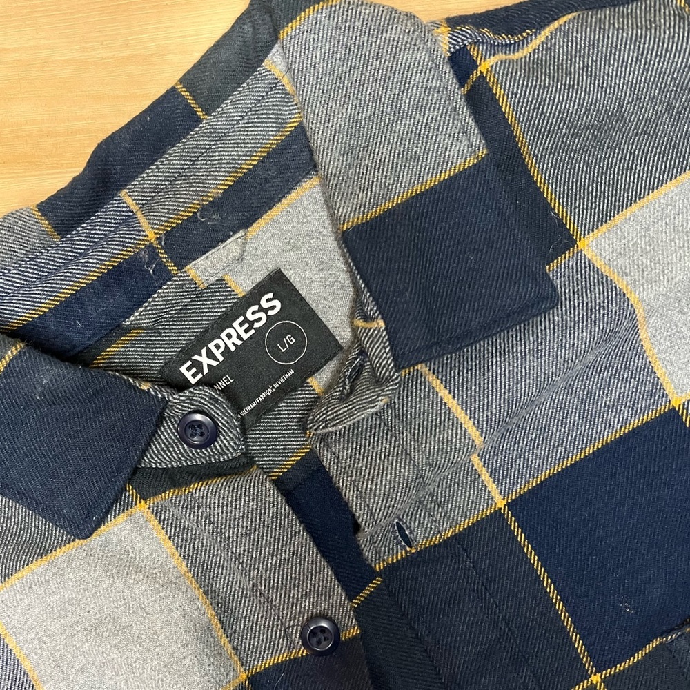 Grey & Blue Express Flannel  Size:L